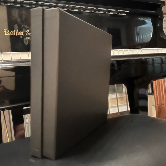 Saint Laurent Box & Ribbon - Picture 2 of 7